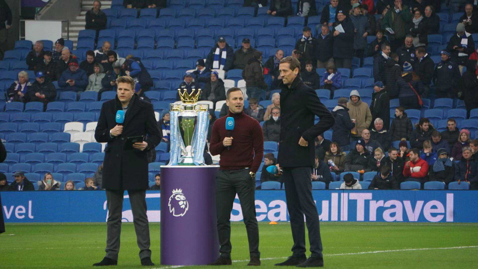 让场边观众 让场边观众