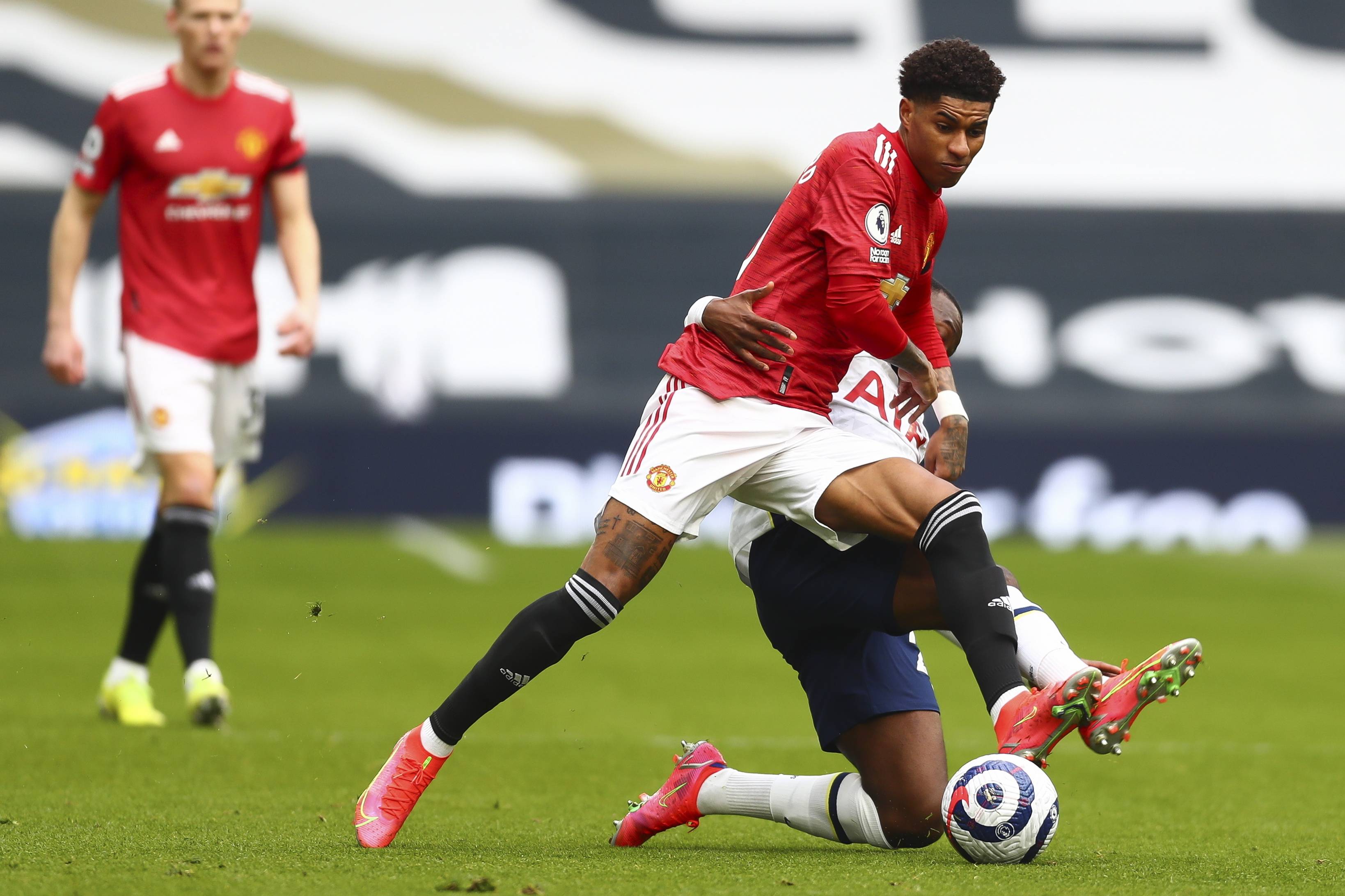 参与不仅增 参与不仅增